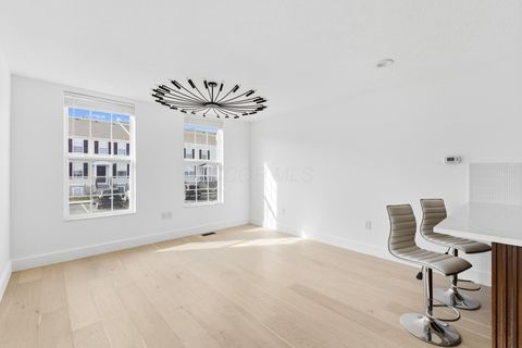 Tiny photo for 5982 Silver Charms Way 32 #32, New Albany, OH 43054 (MLS # 225040488)