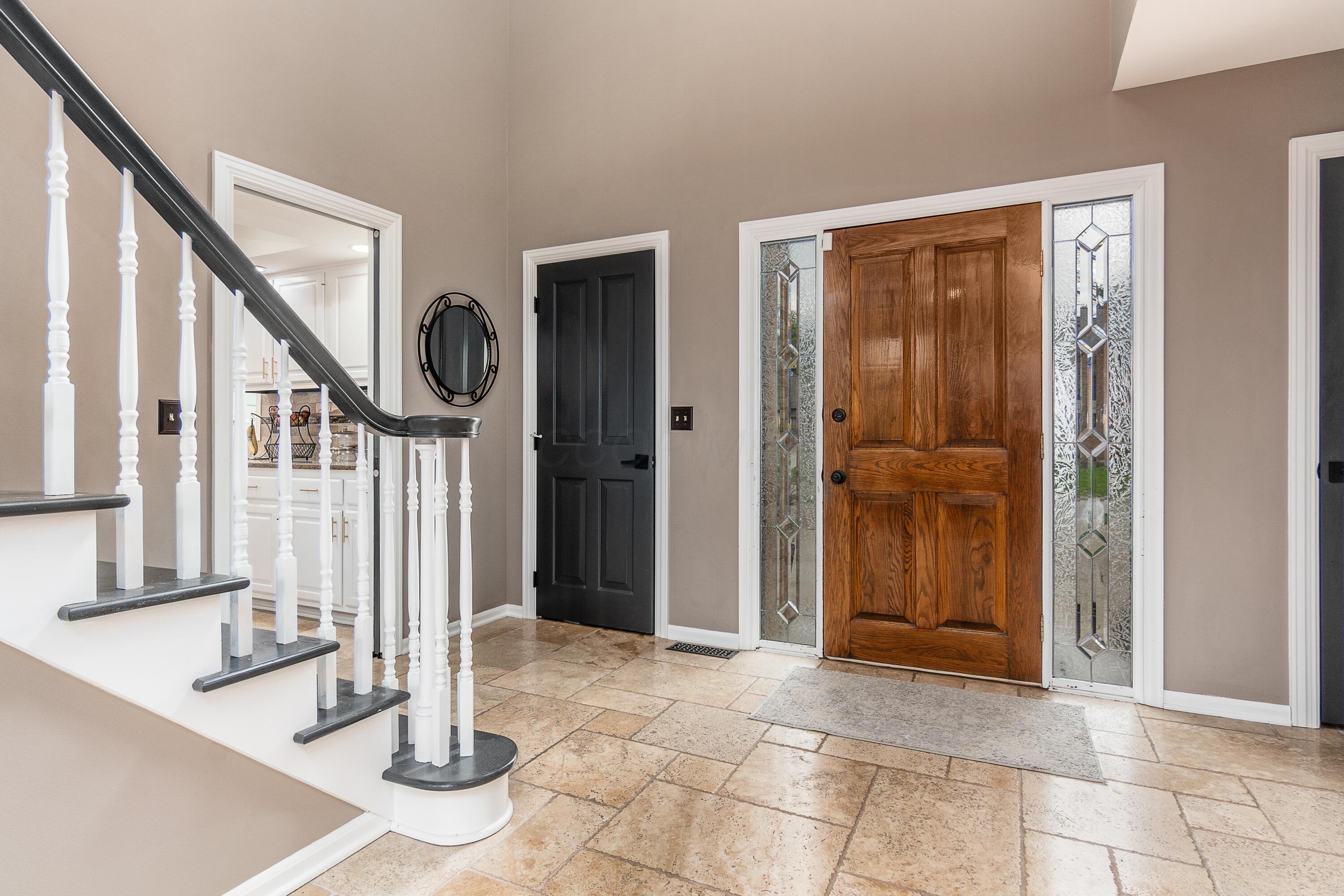 5618 Loch Broom Circle, Dublin, Ohio image 3