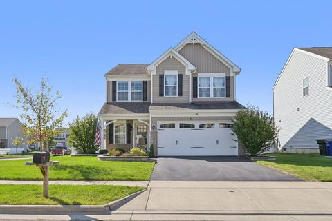 Photo of 6317 Oak Trail Drive, Galloway, OH 43119 (MLS # 225037877)