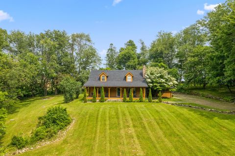 Photo of 26620 Jelloway Road, Danville, OH 43014 (MLS # 225039186)