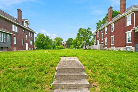 Photo of 921 S Champion Avenue, Columbus, OH 43206 (MLS # 226023886)