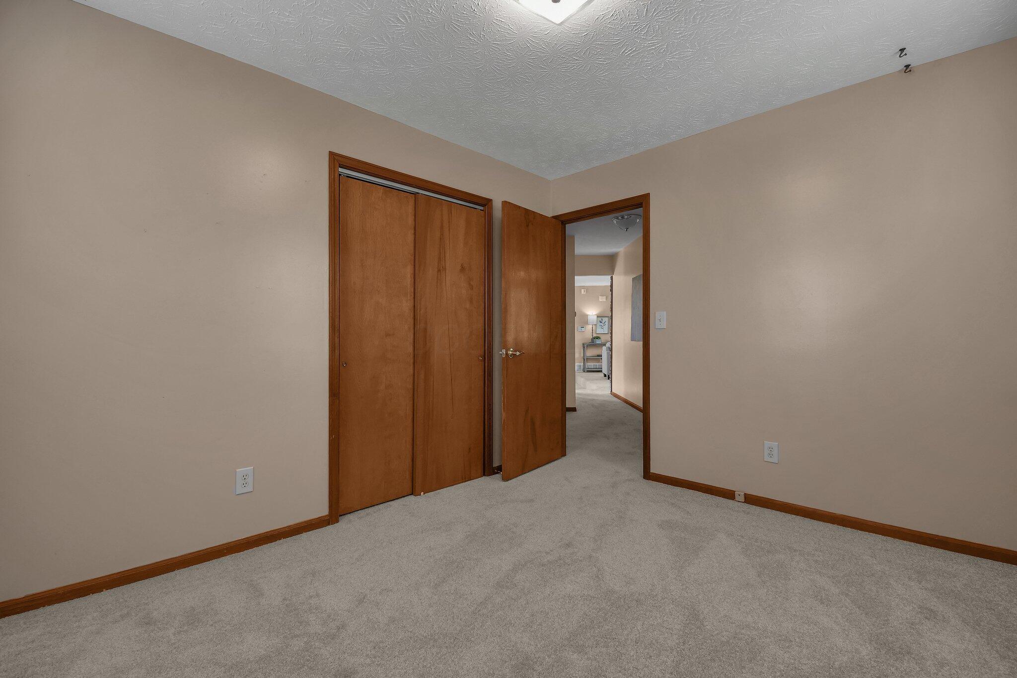 5080 N Galena Road, Sunbury, Ohio image 32