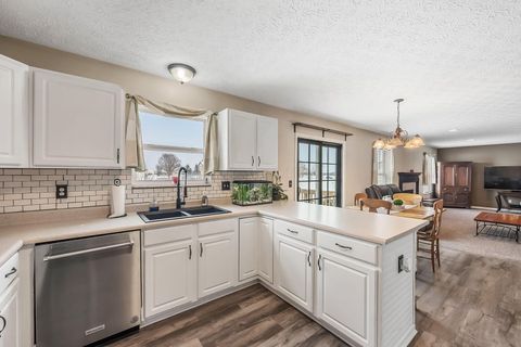 Tiny photo for 161 Chestnut Estates Drive, Commercial Point, OH 43116 (MLS # 226003005)