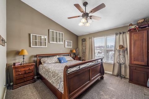 Tiny photo for 161 Chestnut Estates Drive, Commercial Point, OH 43116 (MLS # 226003005)