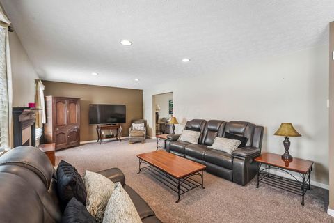 Tiny photo for 161 Chestnut Estates Drive, Commercial Point, OH 43116 (MLS # 226003005)