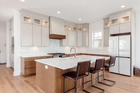 Tiny photo for 3660 Beulah Park Drive, Grove City, OH 43123 (MLS # 226024906)