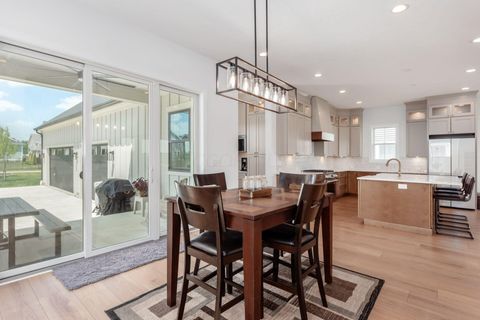 Tiny photo for 3660 Beulah Park Drive, Grove City, OH 43123 (MLS # 226024906)