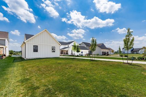 Tiny photo for 3660 Beulah Park Drive, Grove City, OH 43123 (MLS # 226024906)