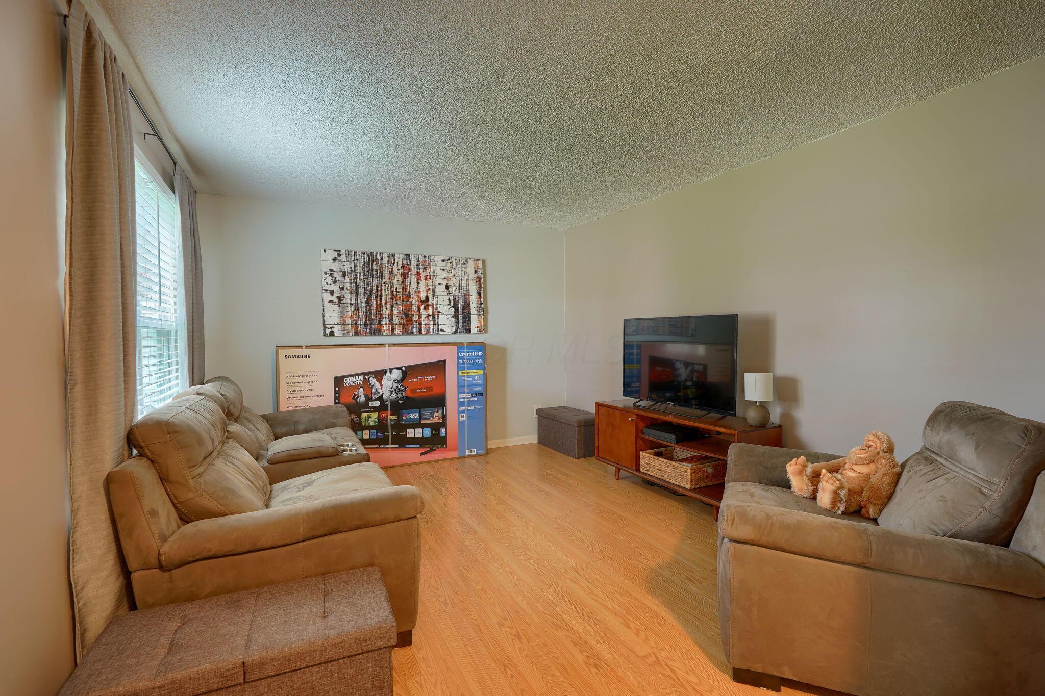 1660 Ringfield Drive, Galloway, Ohio image 6