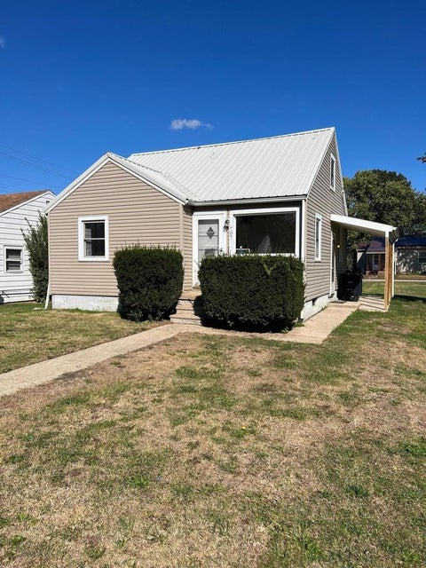 Photo of 707 W Fair Avenue, Lancaster, OH 43130 (MLS # 226023640)