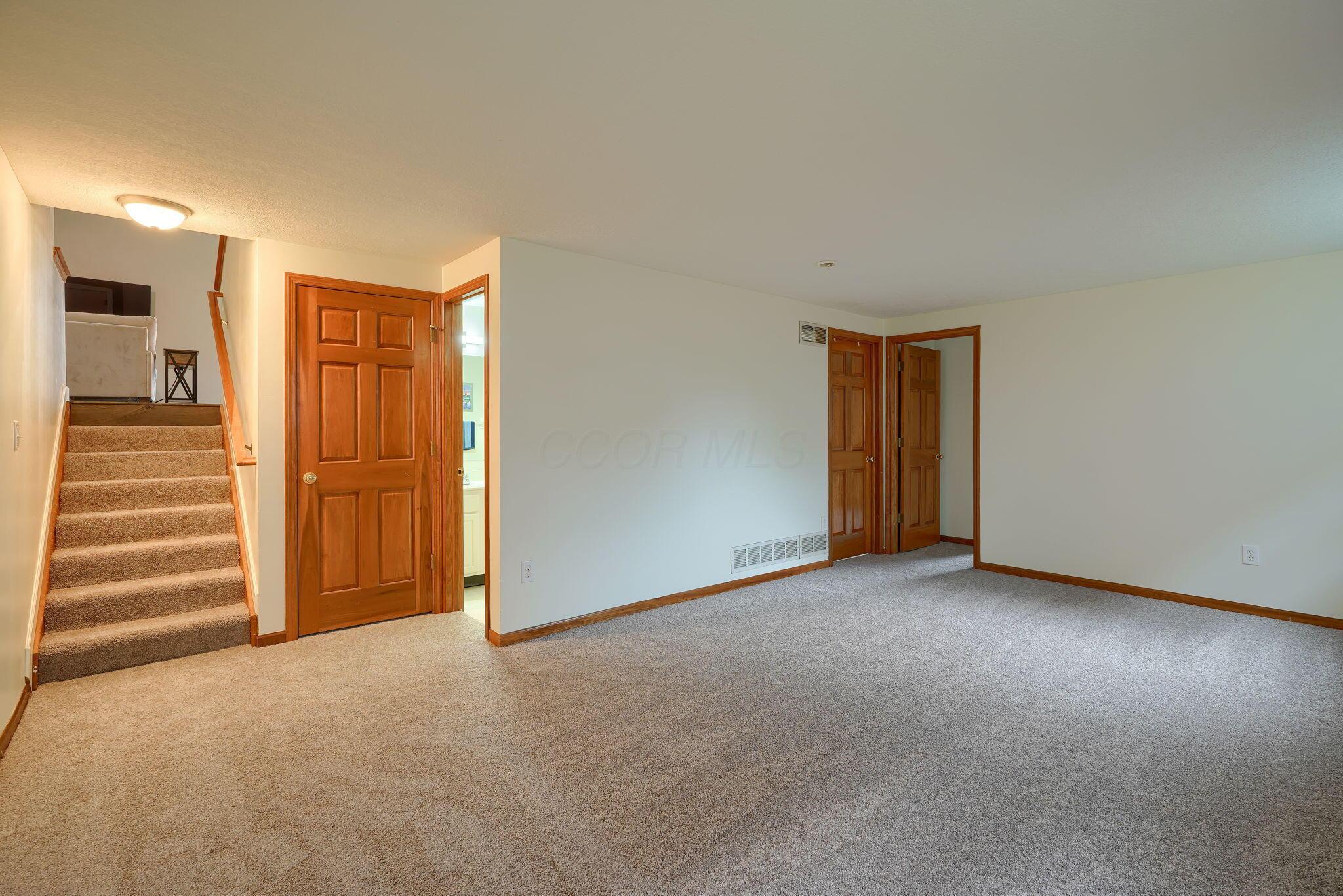390 Wheatfield Drive, Delaware, Ohio image 34