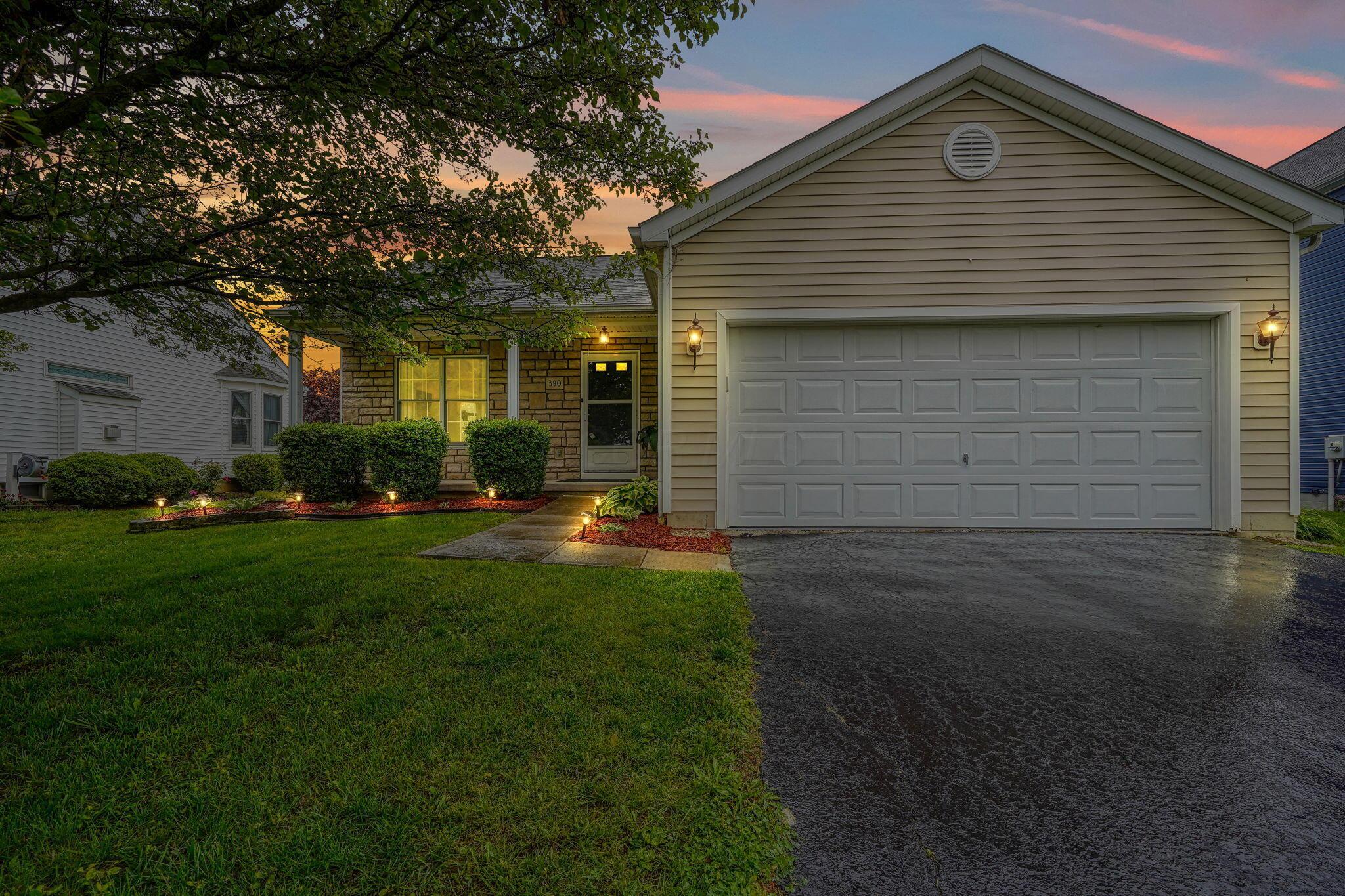 390 Wheatfield Drive, Delaware, Ohio image 2