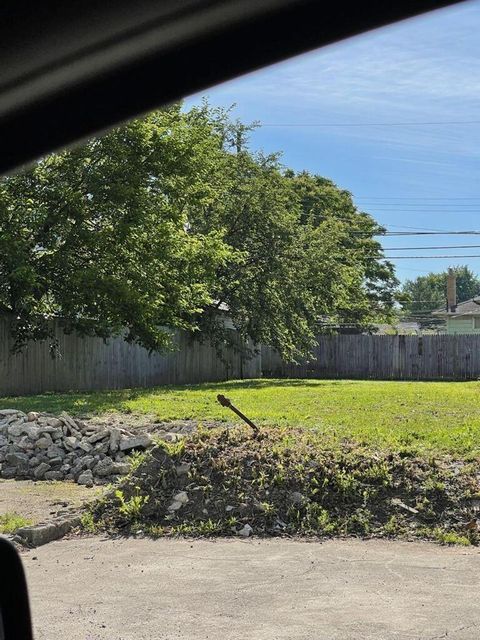 Photo of 1692 Parsons Avenue, Columbus, OH 43207 (MLS # 225016159)