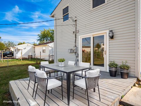 Tiny photo for 904 Kyle Avenue, Columbus, OH 43207 (MLS # 225037550)