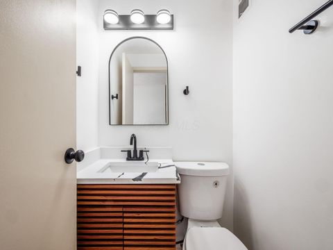 Tiny photo for 904 Kyle Avenue, Columbus, OH 43207 (MLS # 225037550)