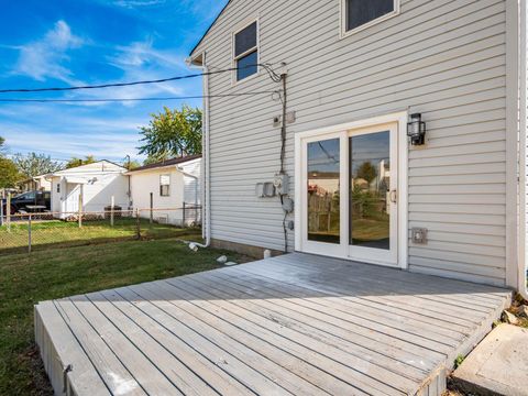 Tiny photo for 904 Kyle Avenue, Columbus, OH 43207 (MLS # 225037550)