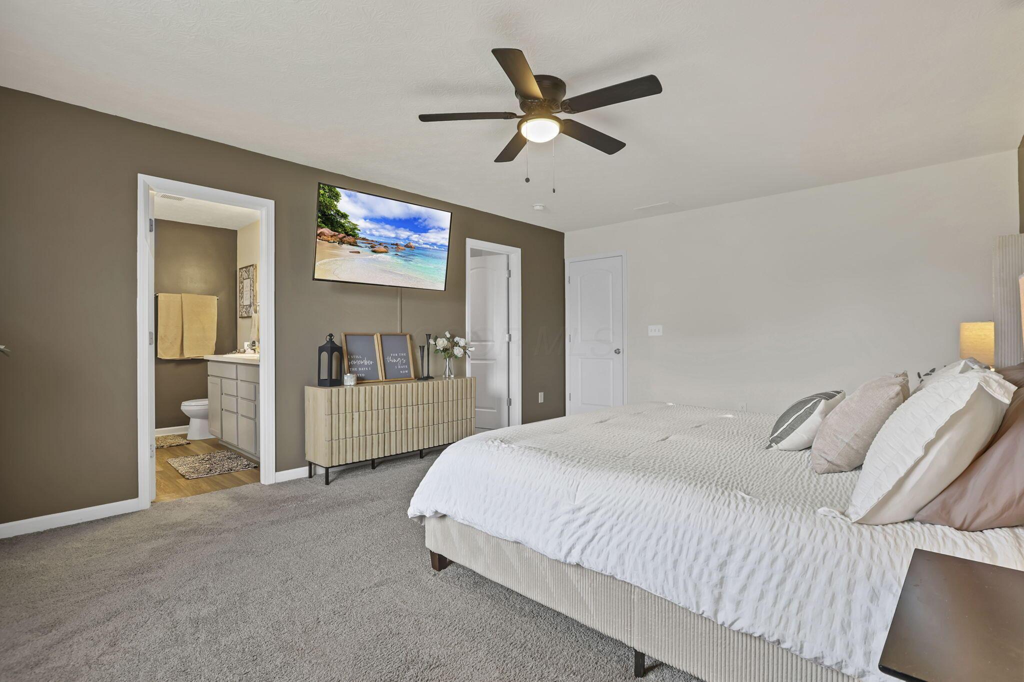 1134 Lake Forest Drive, Hebron, Ohio image 36