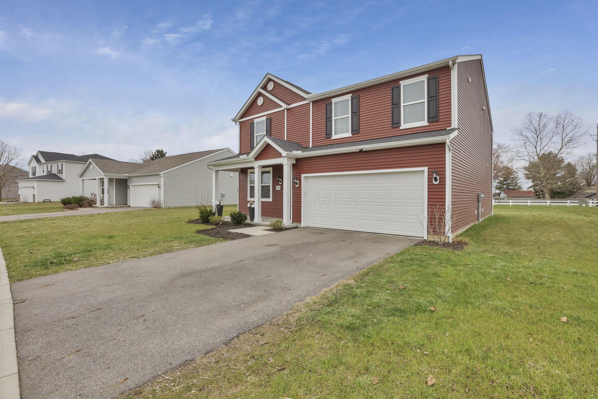 1134 Lake Forest Drive, Hebron, Ohio image 3
