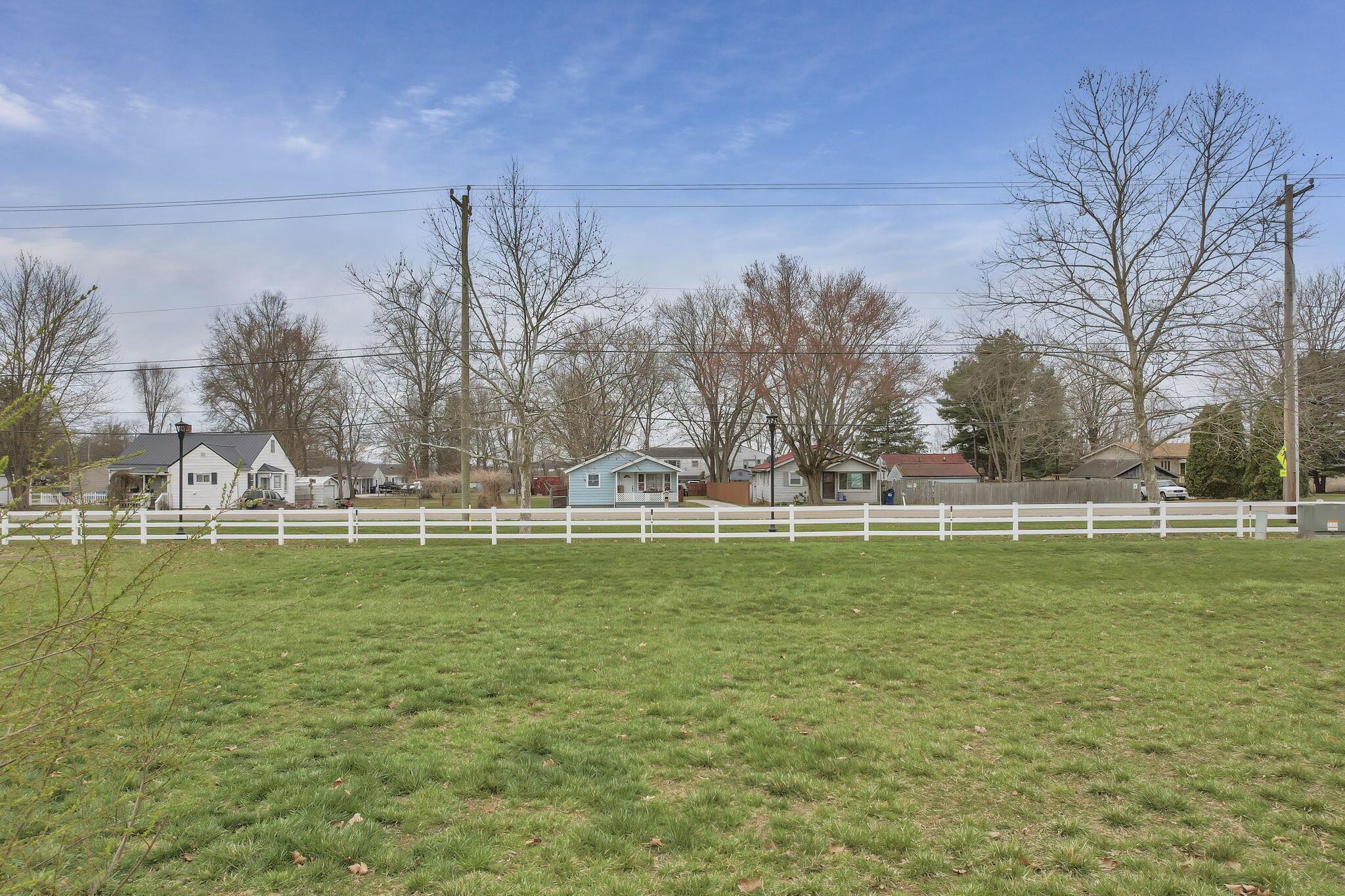 1134 Lake Forest Drive, Hebron, Ohio image 46