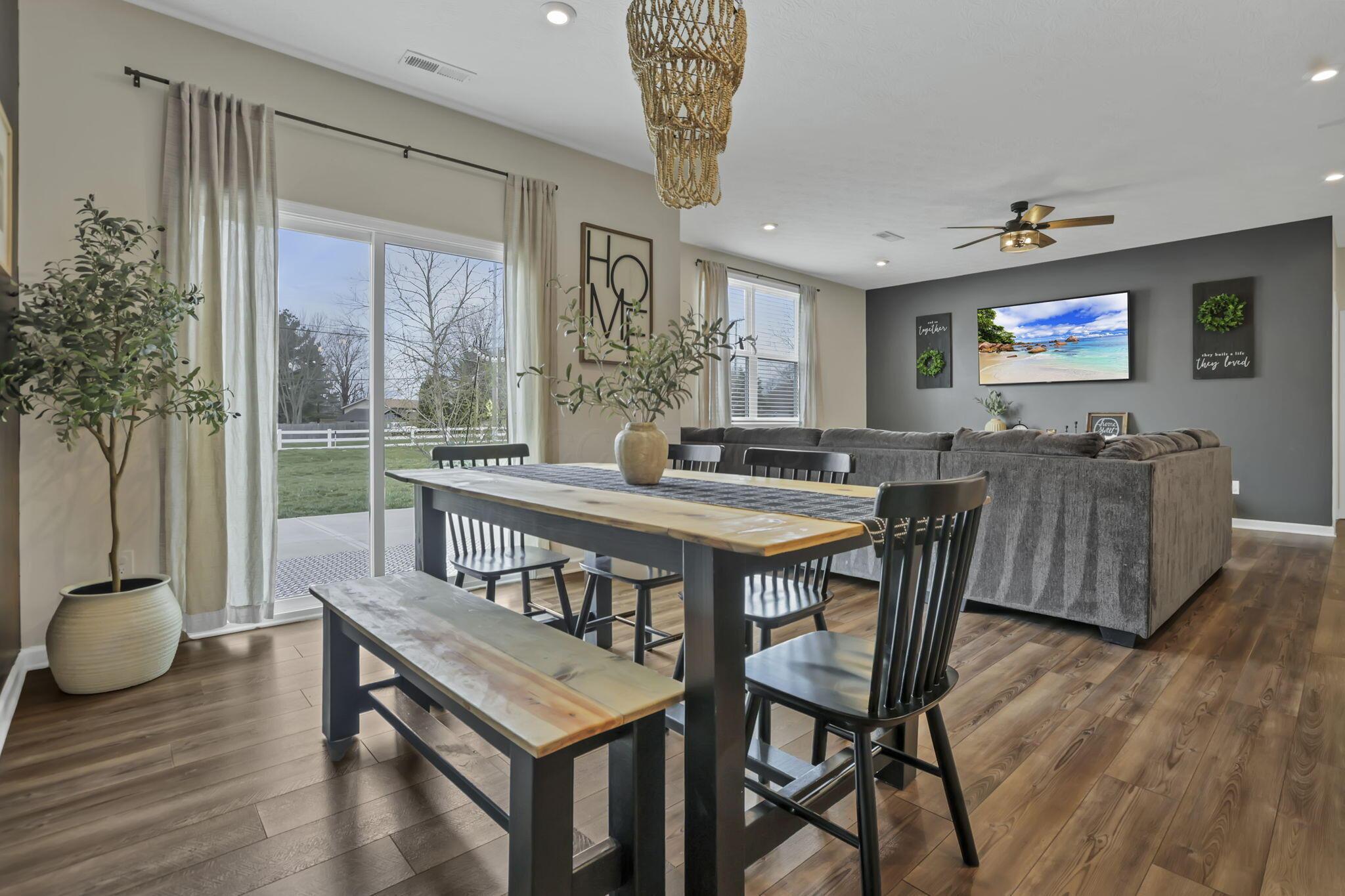 1134 Lake Forest Drive, Hebron, Ohio image 17