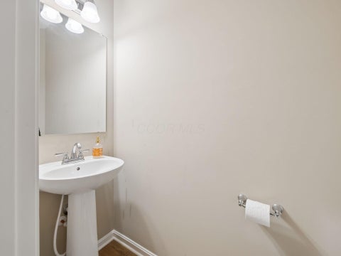 Tiny photo for 36 Oldham Court, Delaware, OH 43015 (MLS # 226034483)