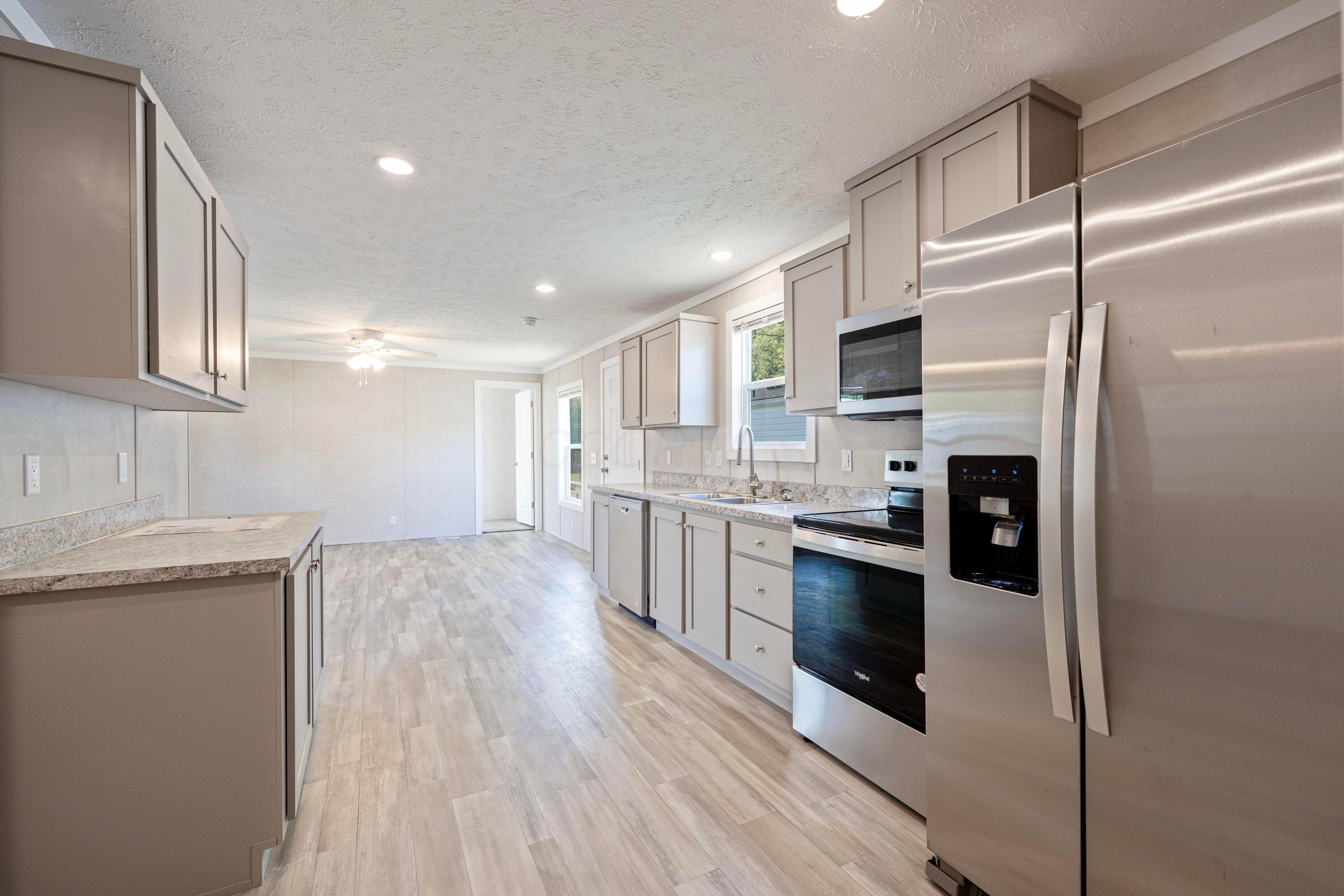2288 W High Street #LOT 17, Newark, Ohio image 3