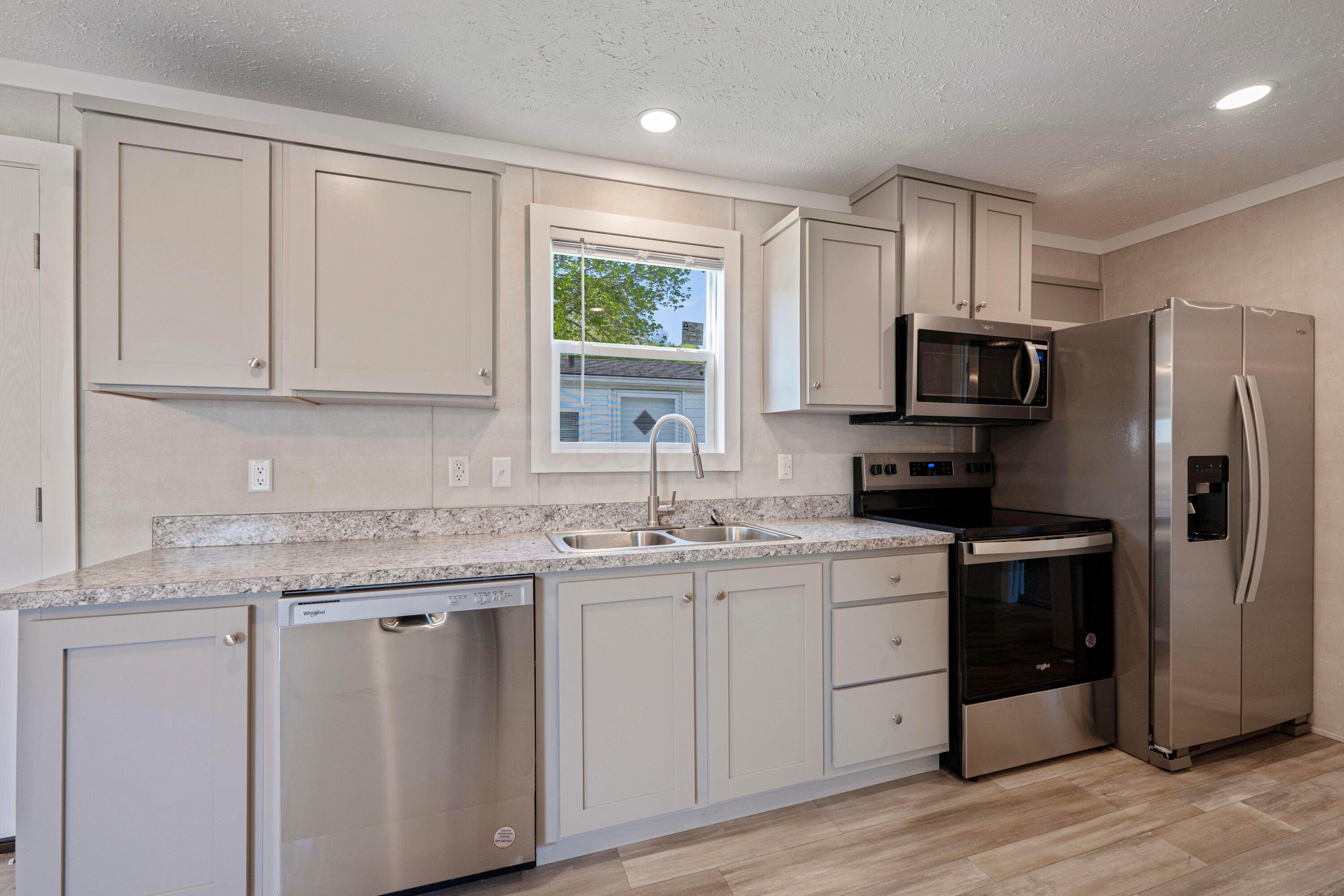 2288 W High Street #LOT 17, Newark, Ohio image 2