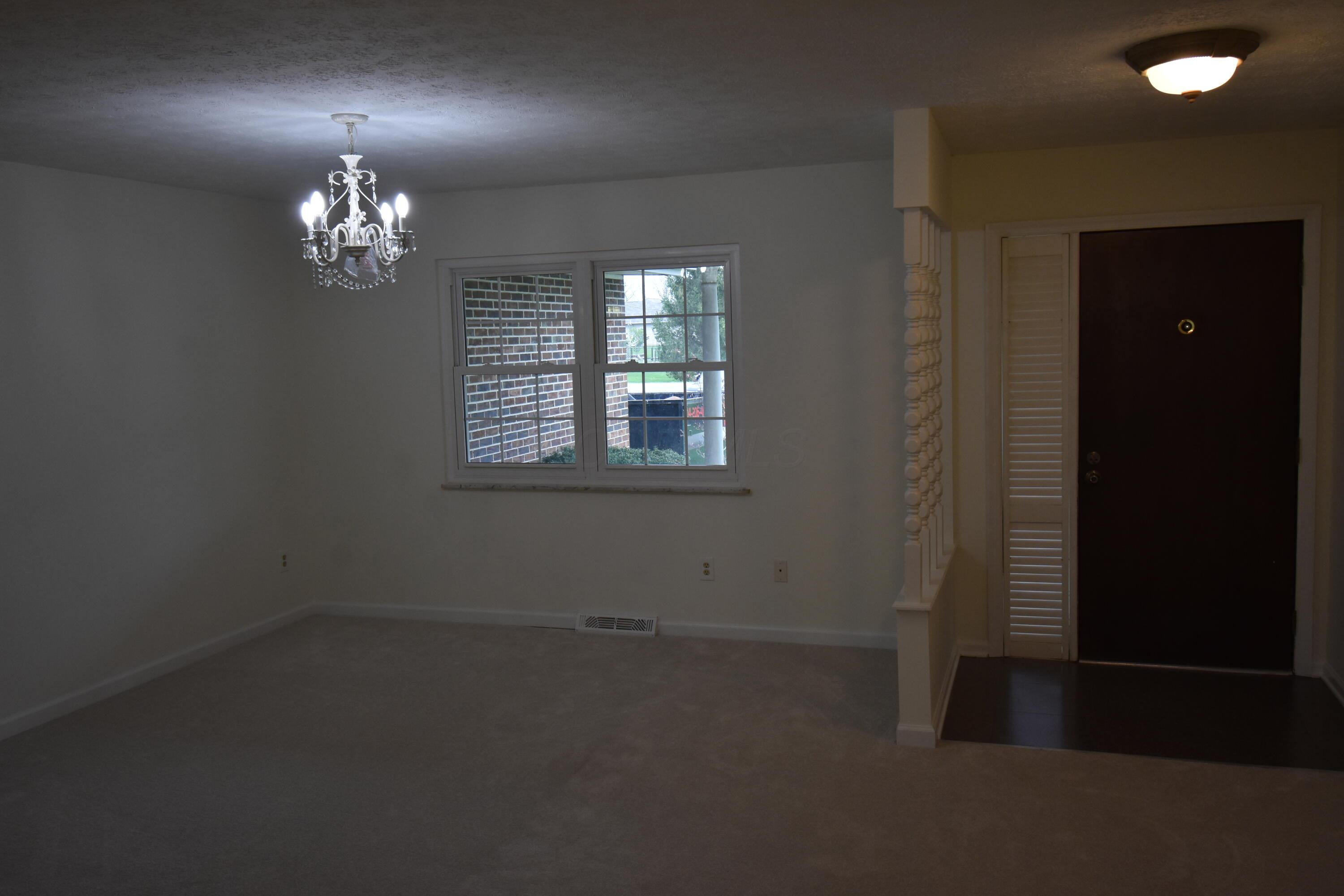 6580 Davis Road, Hilliard, Ohio image 4
