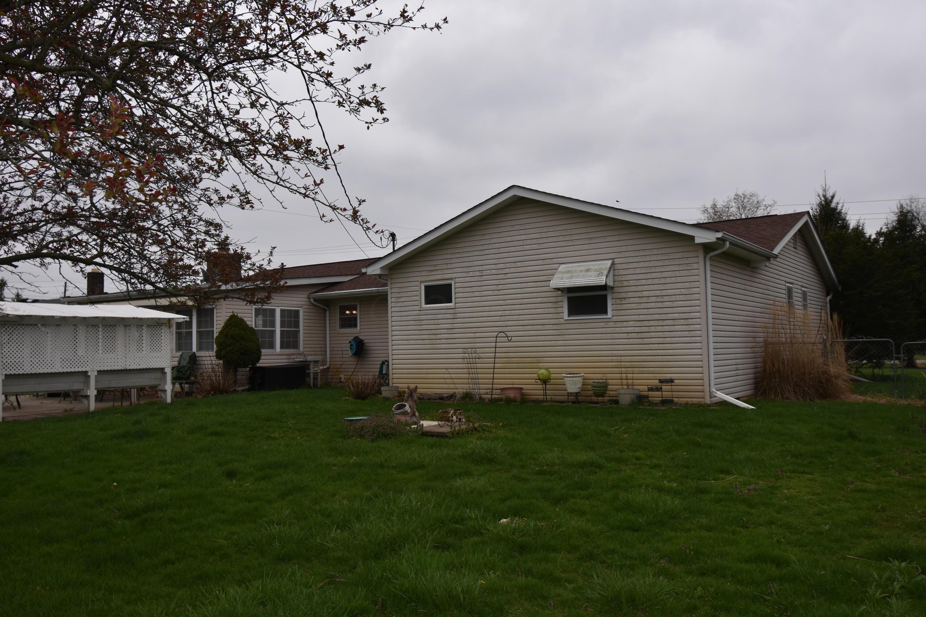 6580 Davis Road, Hilliard, Ohio image 3
