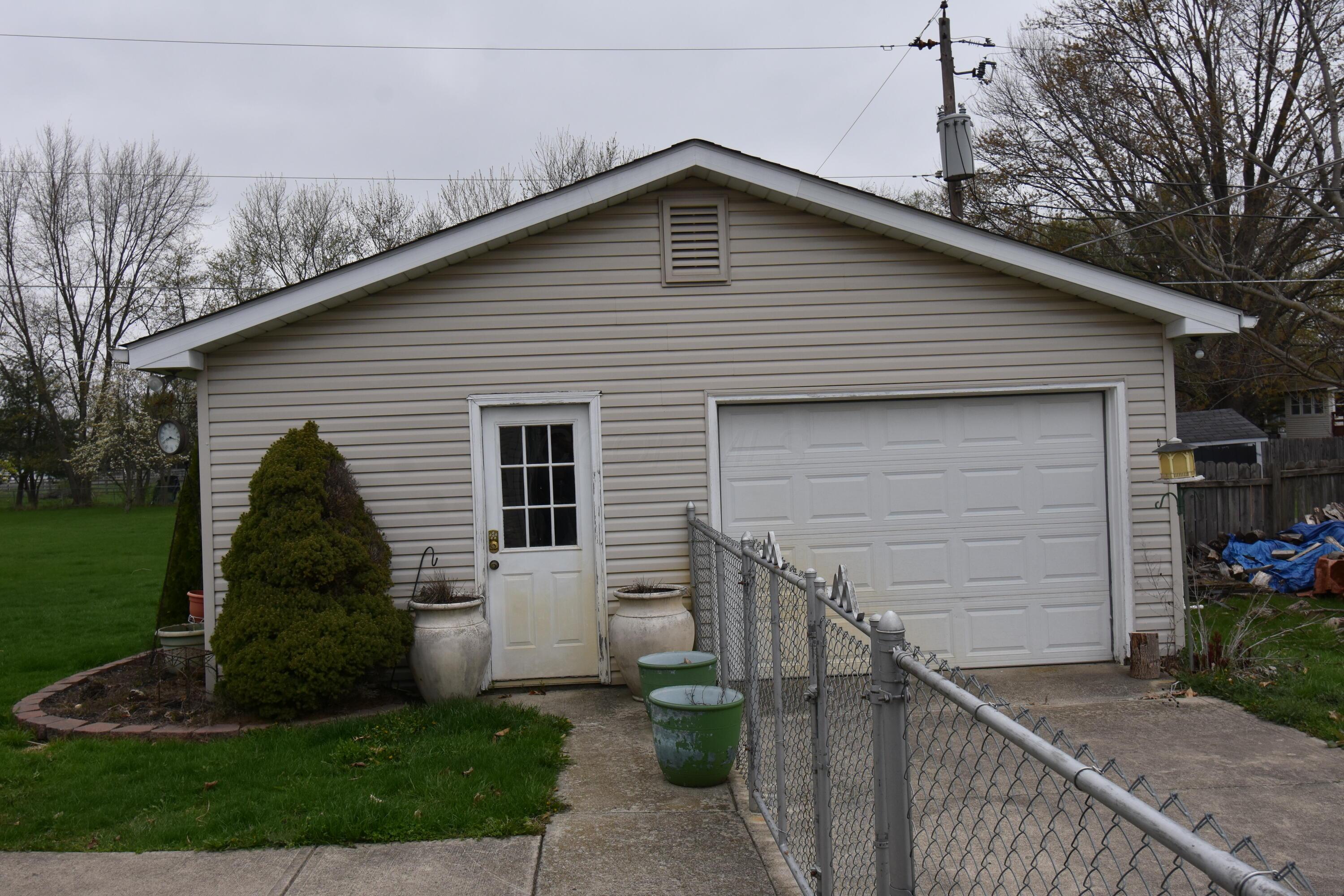 6580 Davis Road, Hilliard, Ohio image 17