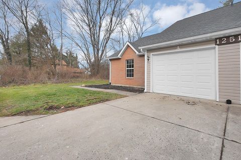 Tiny photo for 1251 Pineview Trail A #A, Newark, OH 43055 (MLS # 226000845)