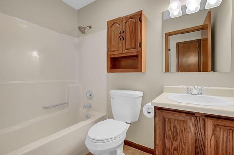 Tiny photo for 1251 Pineview Trail A #A, Newark, OH 43055 (MLS # 226000845)