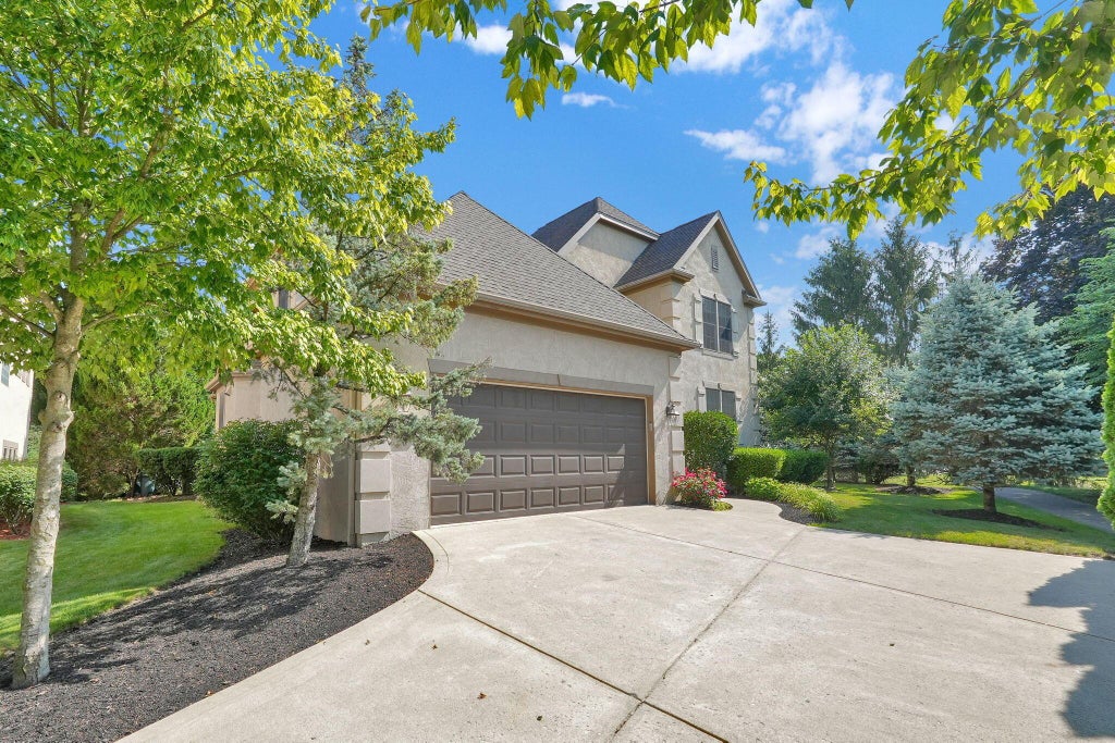 Photo of 6052 Kentigern Court N, Dublin, OH 43017 (MLS # 226025687)