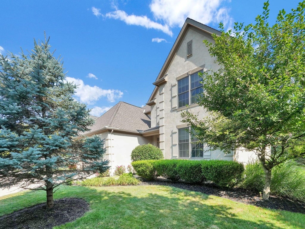 Photo of 6052 Kentigern Court N, Dublin, OH 43017 (MLS # 226025687)