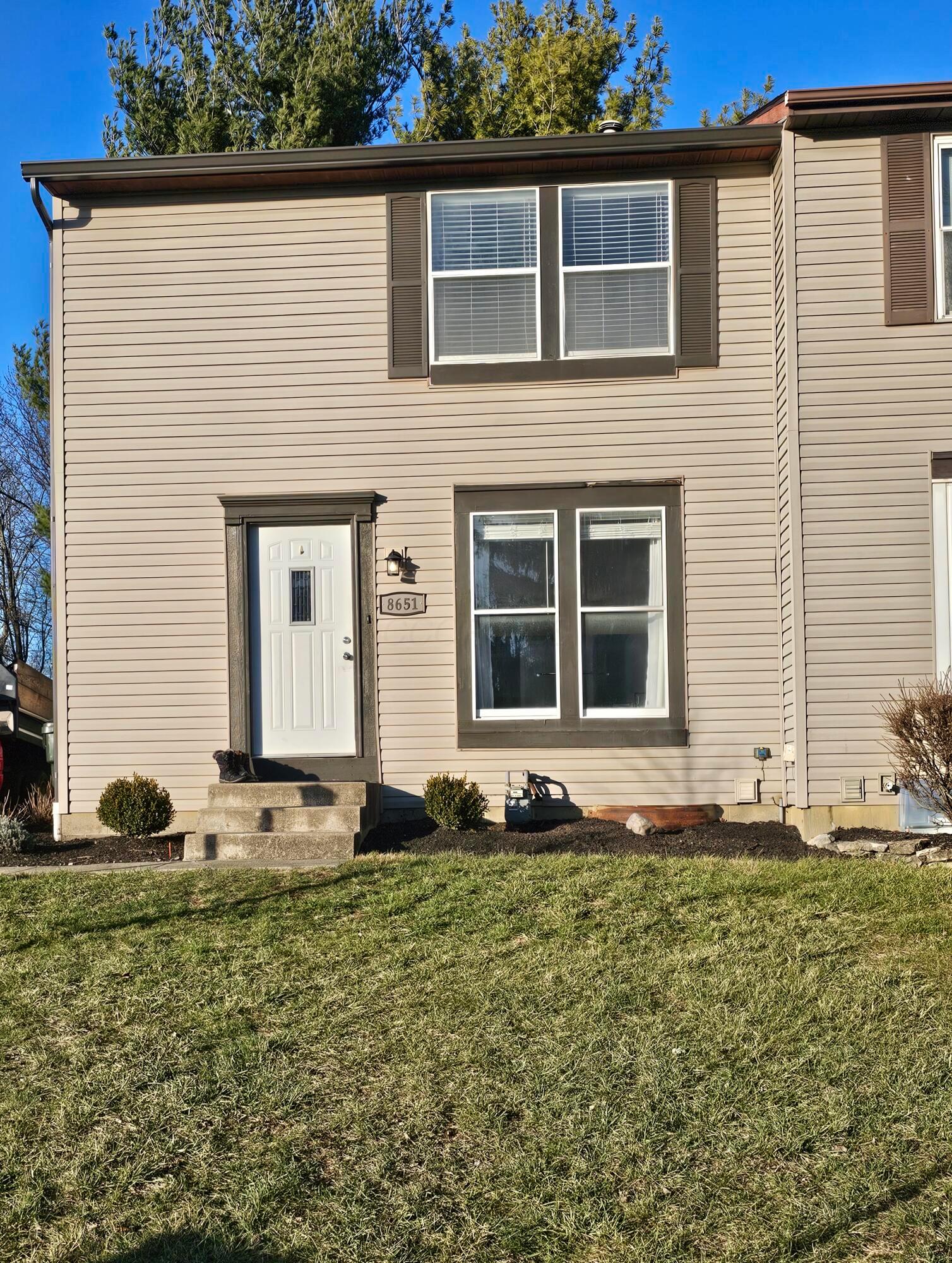 8651 Wilmette Court, Powell, Ohio image 4