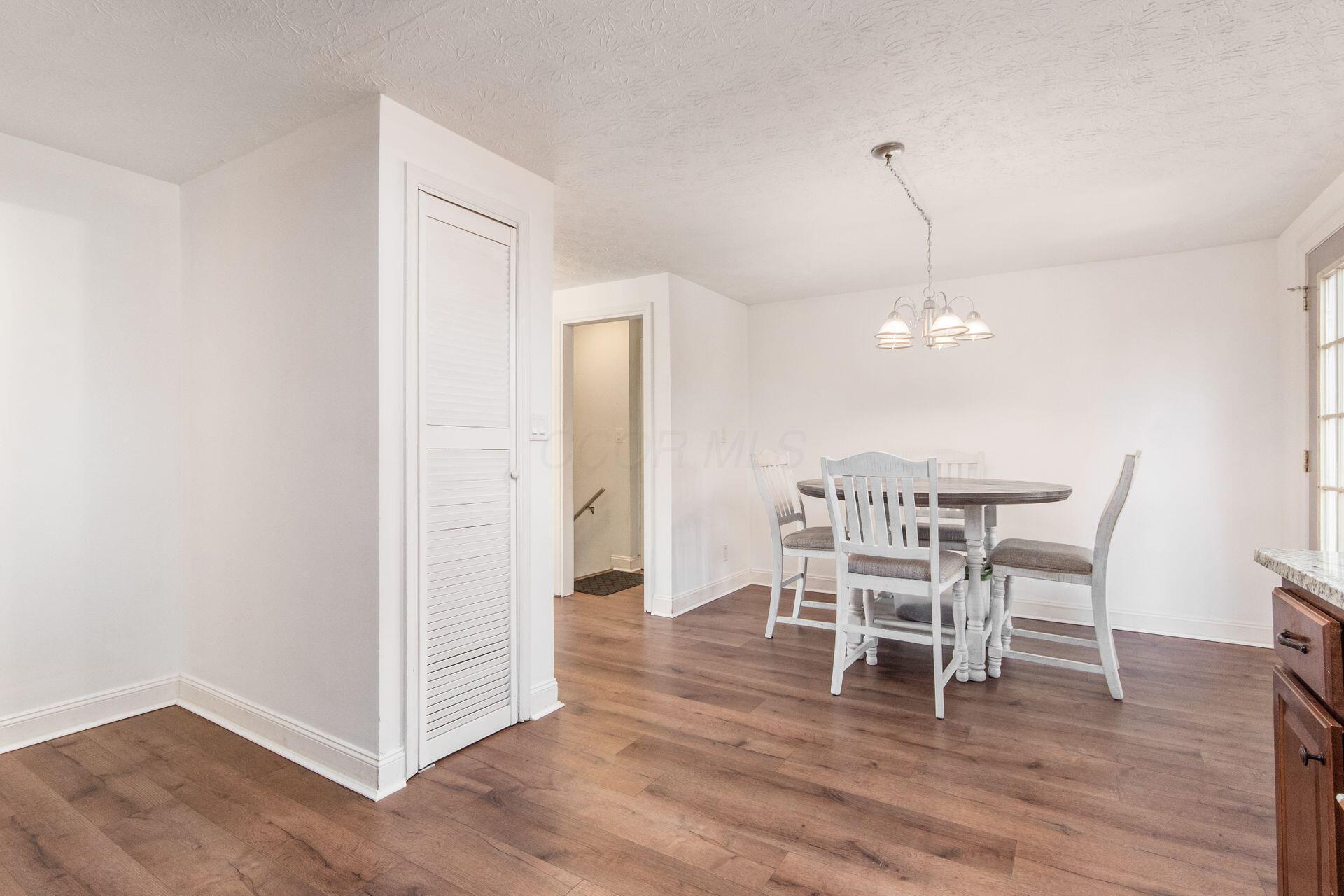 8651 Wilmette Court, Powell, Ohio image 16