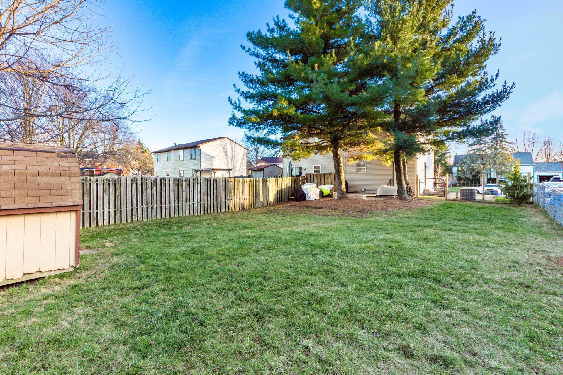 8651 Wilmette Court, Powell, Ohio image 32