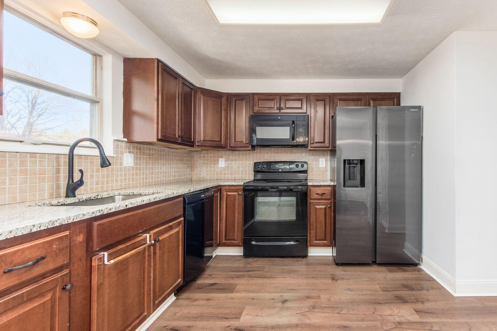 8651 Wilmette Court, Powell, Ohio image 13