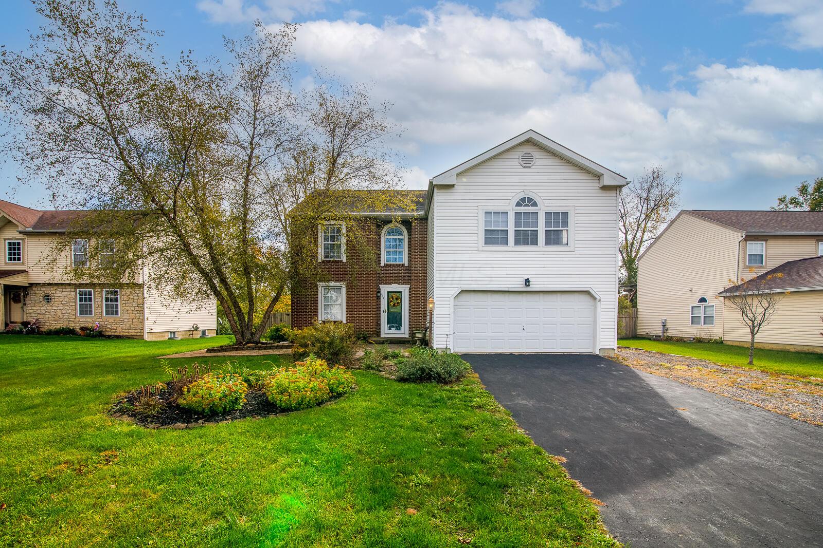 112 Spring Brook Court, Etna, Ohio image 4