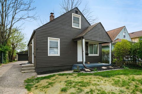 Photo of 1363 E 19th Avenue, Columbus, OH 43211 (MLS # 226012309)