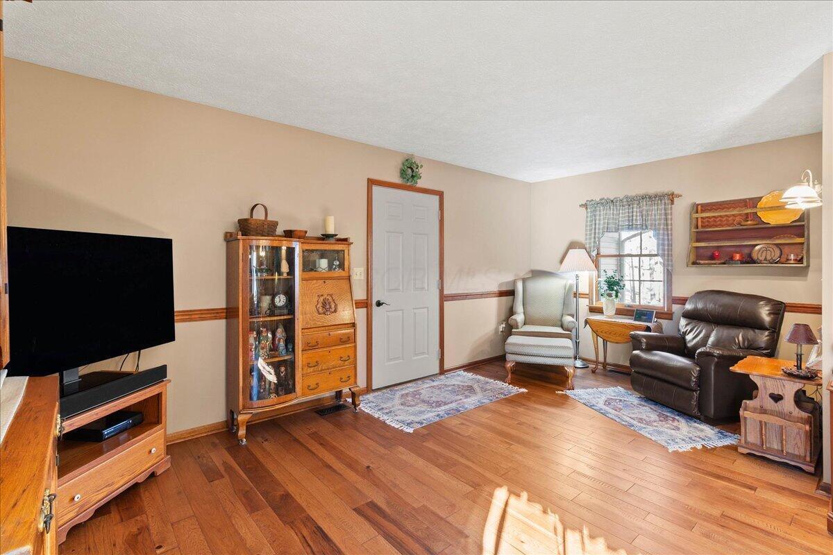 12421 Langstaff Road, Richwood, Ohio image 12