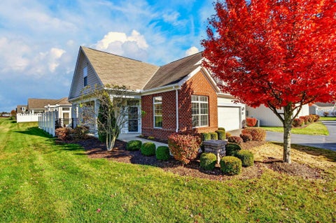 Photo of 6906 Rothwell Street 22 #22, New Albany, OH 43054 (MLS # 226041144)