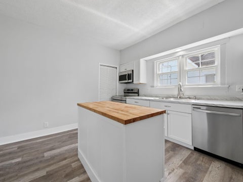 Tiny photo for 15 Maple Street, Jeffersonville, OH 43128 (MLS # 226033867)