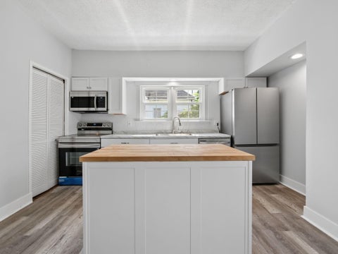 Tiny photo for 15 Maple Street, Jeffersonville, OH 43128 (MLS # 226033867)