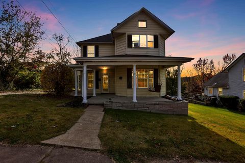 Photo of 315 W Brown Street, New Lexington, OH 43764 (MLS # 225041588)