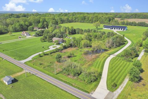 Photo of 5764 Gale Road, Pataskala, OH 43062 (MLS # 225015974)