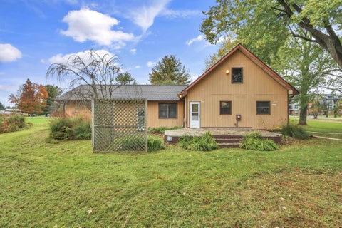 Tiny photo for 6888 Harlem Road, Westerville, OH 43081 (MLS # 226039596)