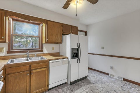 Tiny photo for 6888 Harlem Road, Westerville, OH 43081 (MLS # 226039596)