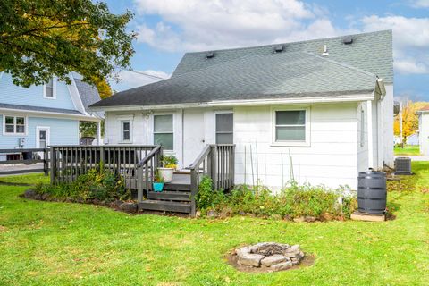 Tiny photo for 311 E Columbus Street, West Liberty, OH 43357 (MLS # 225045471)