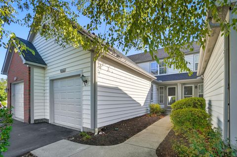 Tiny photo for 2179 Victoria Park Drive, Columbus, OH 43235 (MLS # 225037279)